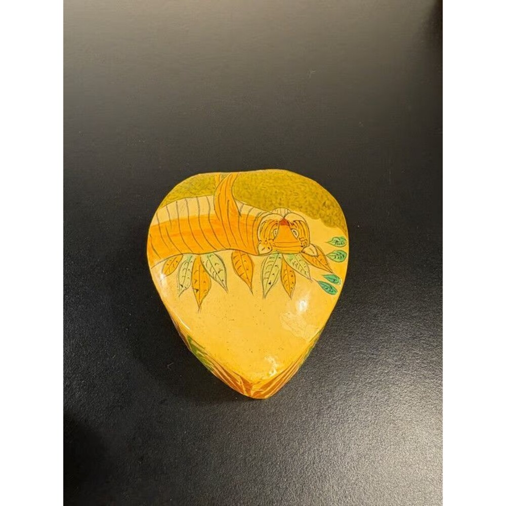 India Papier Mache Heart Box Tiger Hand Painted Lacquer Trinket Made in India